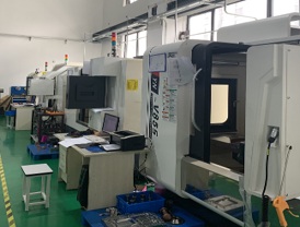 注塑加工时产品有披锋，是模具间隙还是锁模力问题